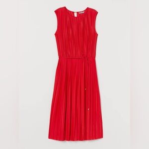 H&M LARGE NWT red sleeveless midi length pleated jersey dress